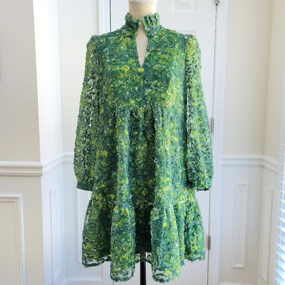 green emerald velvet dress TUCKERNUCK Braid Neck DoublePocket Tweed Dress – Silver Accents main image 1